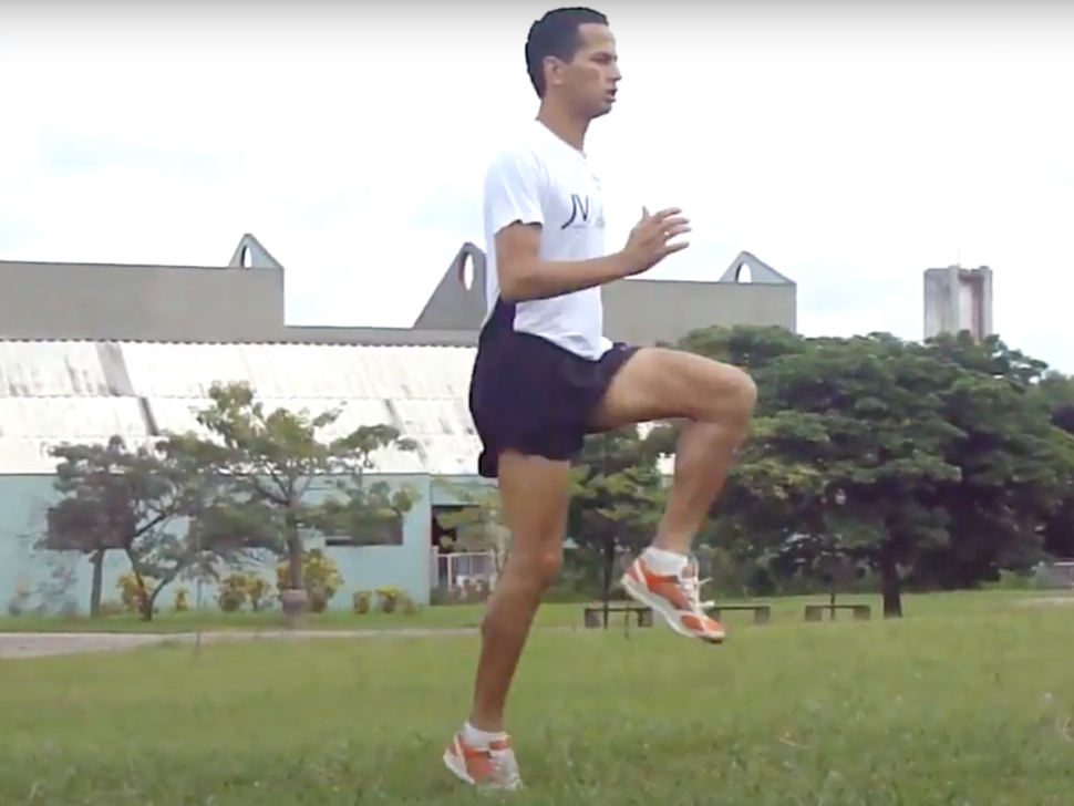 img-tecnica-corrida-skipping